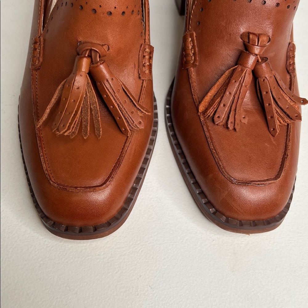 Vince Camuto Caiana Loafer in Cognac, Size 10 - Picture 6 of 11